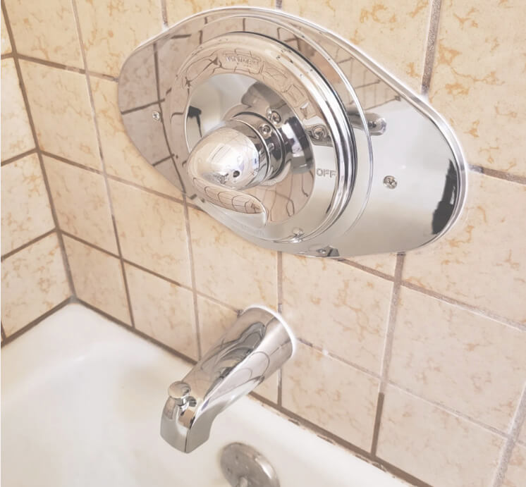 Wall Mount Tub and Shower Faucet Tub